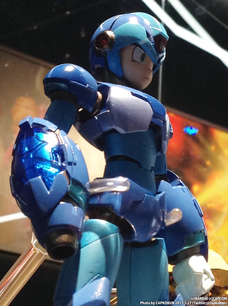 ロックマン ヘルメット レプリカ カプコン CAPCOM 新品 メガマ hA5O