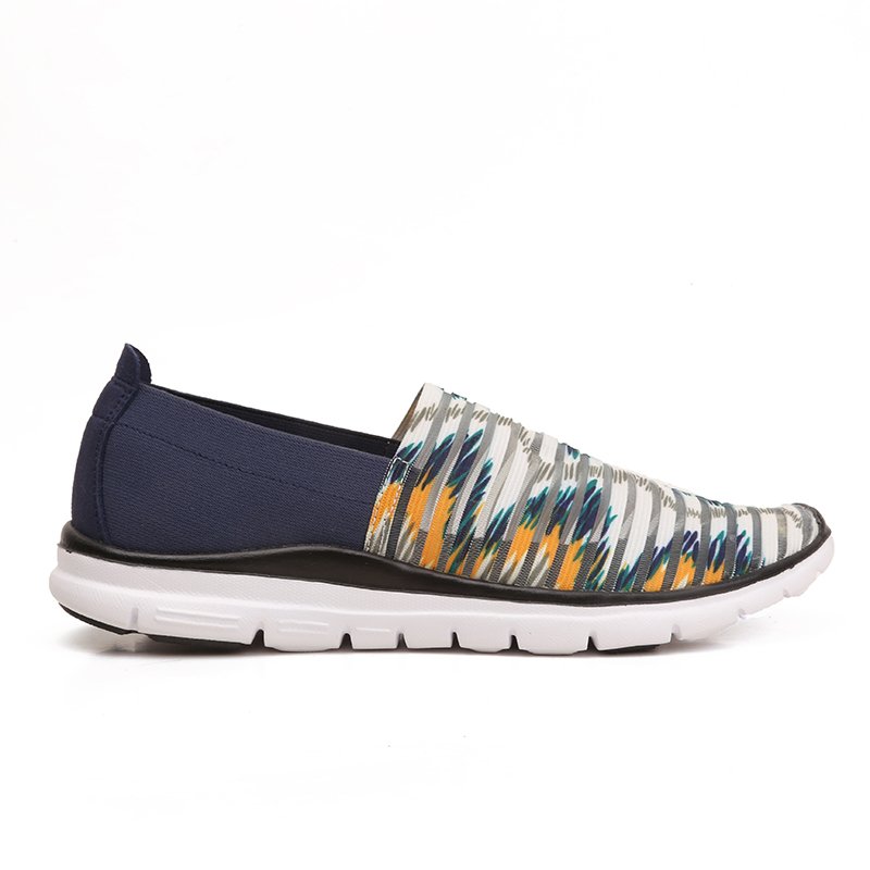 tzsunroad's tweet photo. 2017 new spring/summer #shoescollection. Shoes made of elastic. Easy to wear, comfortable, light, fashion. Suitable for man/woman/kids. https://t.co/dWTxbi9sOL