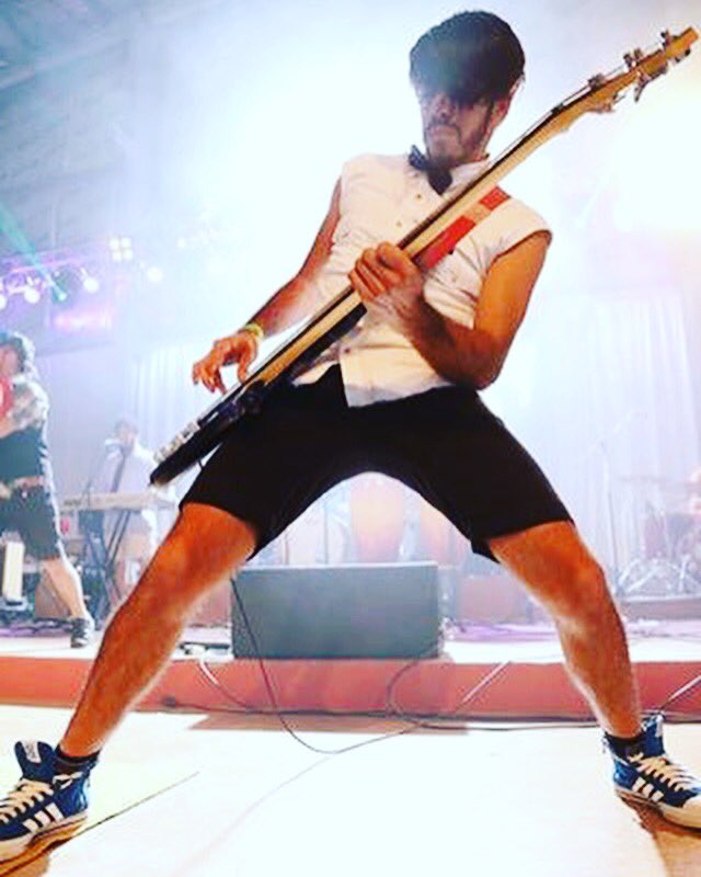 MajestadRock's tweet photo. Un poco de Glamour, Locura y Descontrol de la mano de @Rm2oficial en #MAJESTADROCK #MomentosMajestad2017 #ExplotoTodo 💣💥 https://t.co/l3OLPAiOsV