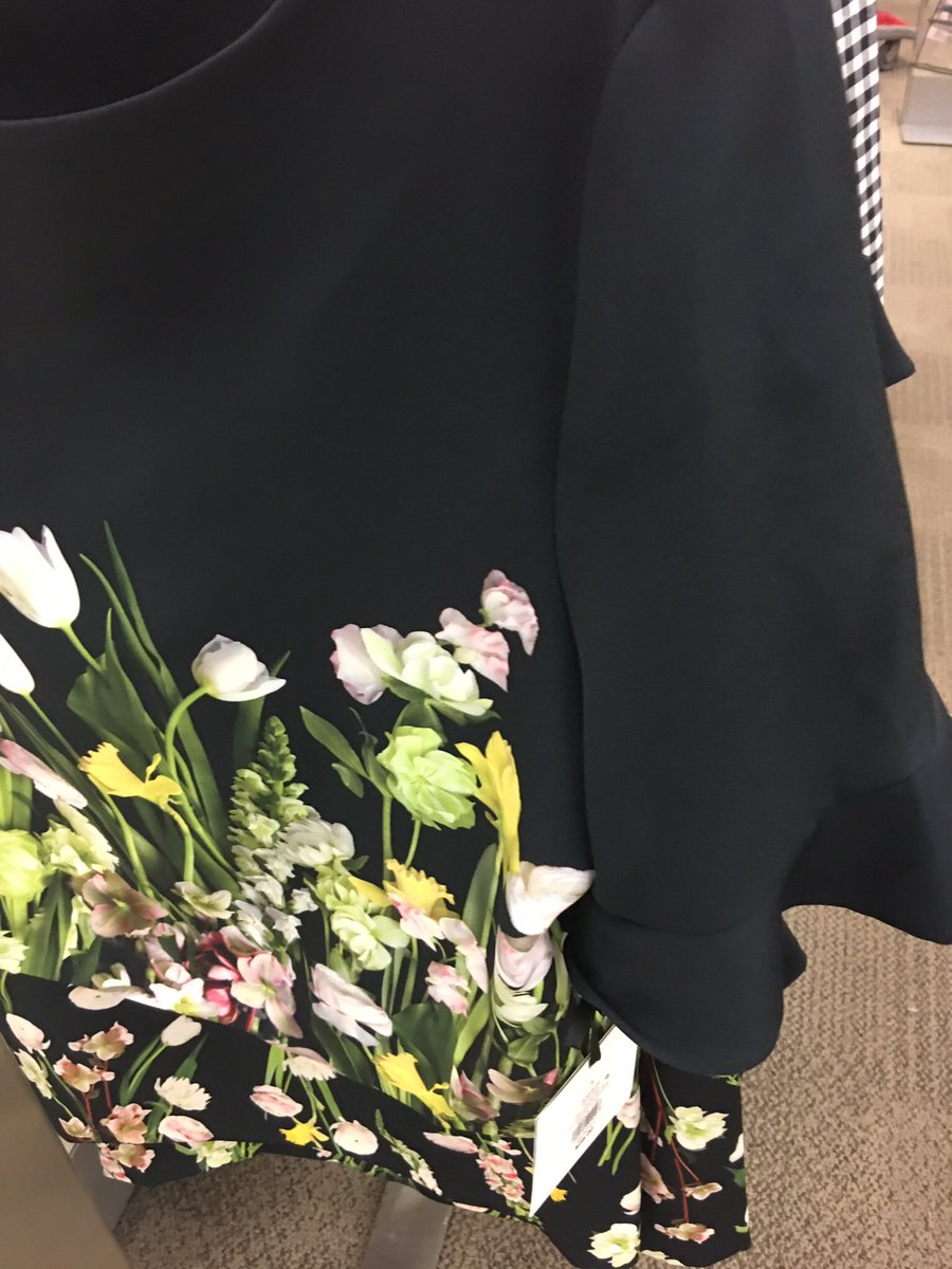 domeagisel's tweet photo. Got mine the night before released! @victoriabeckham @Target #blogger #fashionstyle #trend #StreetStyle #frsblog https://t.co/Fuyb5vJamF
