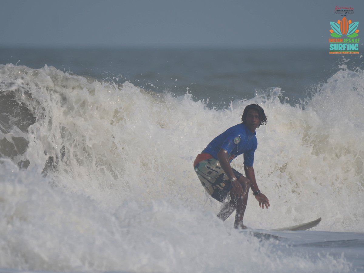 iosurfing's tweet photo. The Men's Senior Semi Final is DONE!
Surfers in the Final are: Sekar P, Rahul P, Dharani S and V Anthony!

#RuleTheWaves #IOSurfing2017 https://t.co/cep07XvoRn