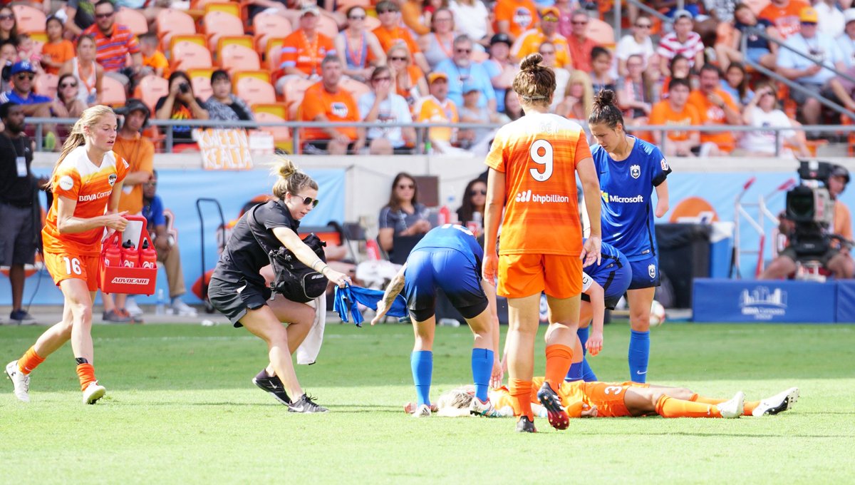 Michaelcx's tweet image. Special thanks to "Megan Trainer" 1st Responders, Dash, &amp;amp; Reign players who acted FAST to offer treatment. #DashOn #NWSL #DashTFOn
