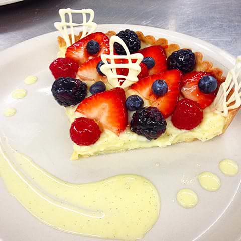 Berries Pie #VVIP_Classy #Dessert <a href="/DP_BISTRO/">DP BISTRO™</a>