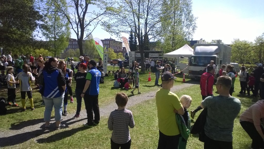 Eka #suunnistus#sprinttikilpailu Nokialla täydessä käynnissä.