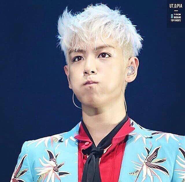 TYESUNHYONOPPA's tweet photo. #DafBama2017_BigBang 
#Twitter上にいるBIGBANGぺん全員と繋がるのが密かな夢だったりするのでとりあえずこれを見たBBペンさんはrtもしくはフォローしていただけると全力でフォローしに行きます 
タプよりallぺんです
01LINE
ちゃるぷたけよ💗 https://t.co/yD8xp75rjY