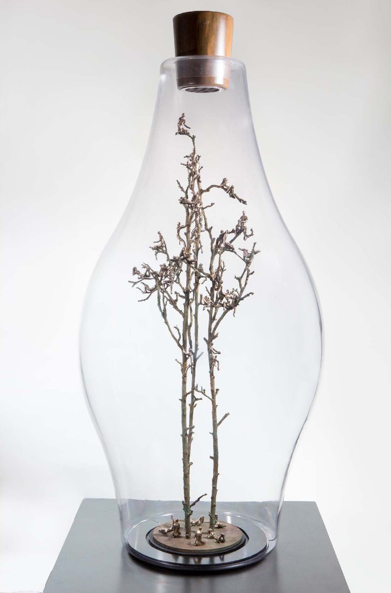 JillBerelowitz's tweet photo. 'I create trees because I strongly believe in regeneration and life cycles.' #BFGDreamJars #JillBerelowitz #MorrisSingerFoundry #DreamJar https://t.co/O0jNIRbMv7