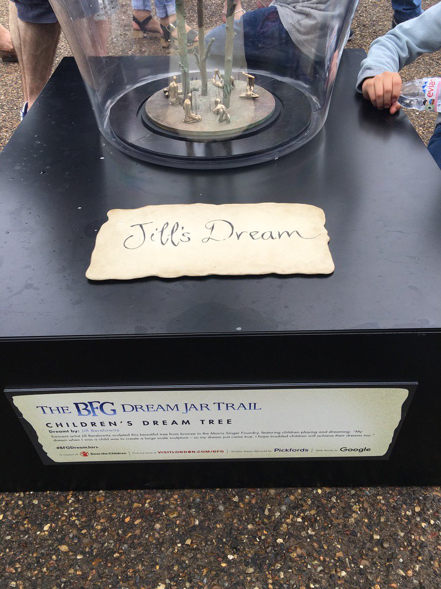 JillBerelowitz's tweet photo. 'I create trees because I strongly believe in regeneration and life cycles.' #BFGDreamJars #JillBerelowitz #MorrisSingerFoundry #DreamJar https://t.co/O0jNIRbMv7