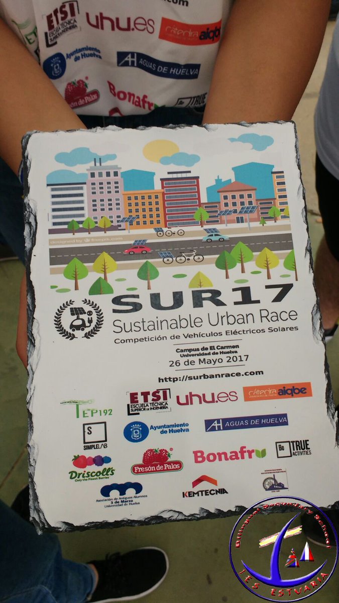 IES_ESTUARIA's tweet photo. El @IES_ESTUARIA compite en la Sustainable Urban Race 17 #sur17 #surbanrace en @CanalUHU https://t.co/twjBpBnyGq