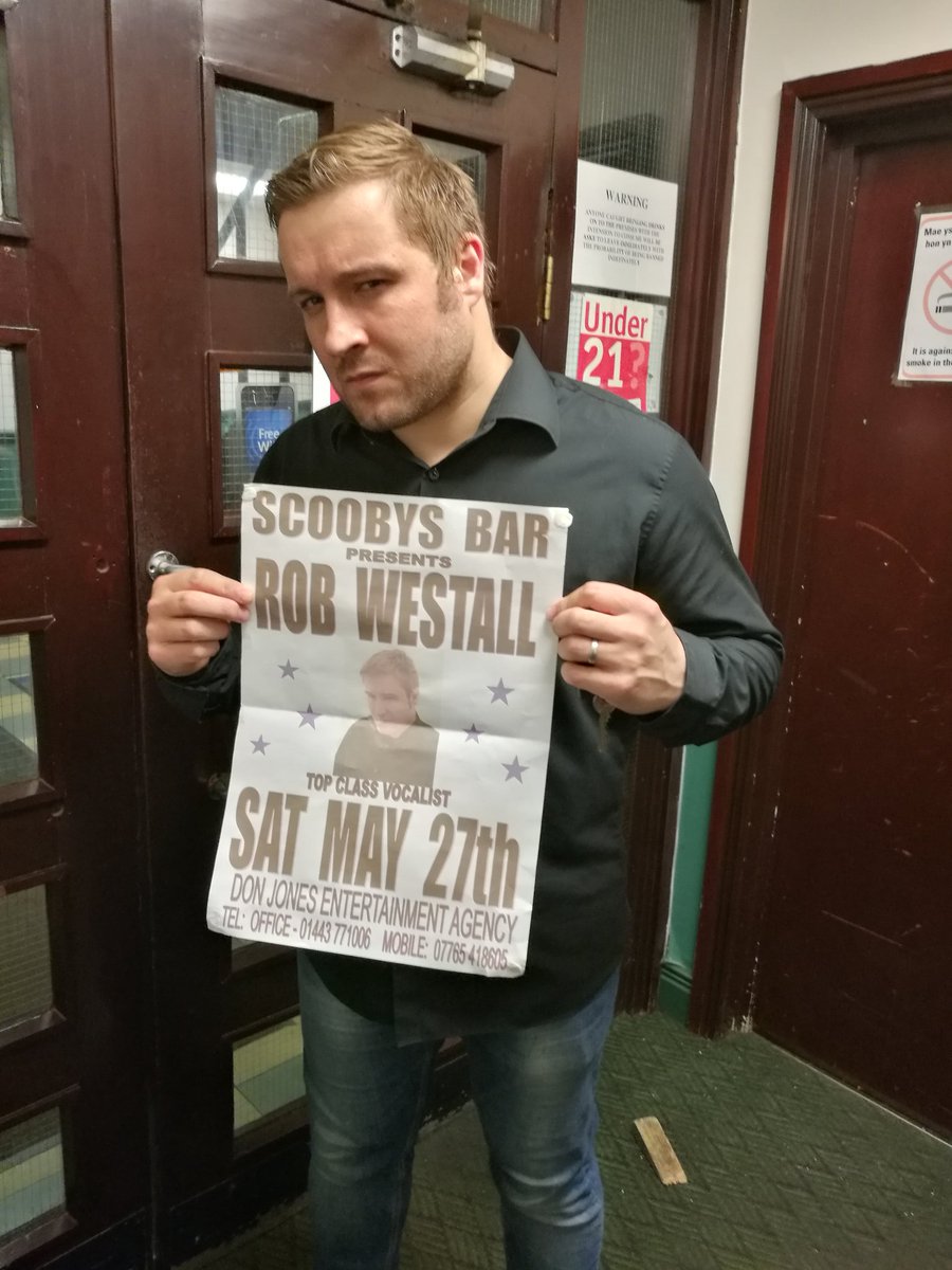gowenmedia's tweet photo. So it was @Robwestall penultimate Rhondda gig at Scooby's in ystrad last night - he hasn't lost his knack for posting π #pubsinging #ystrad https://t.co/5xDsc9C4z6