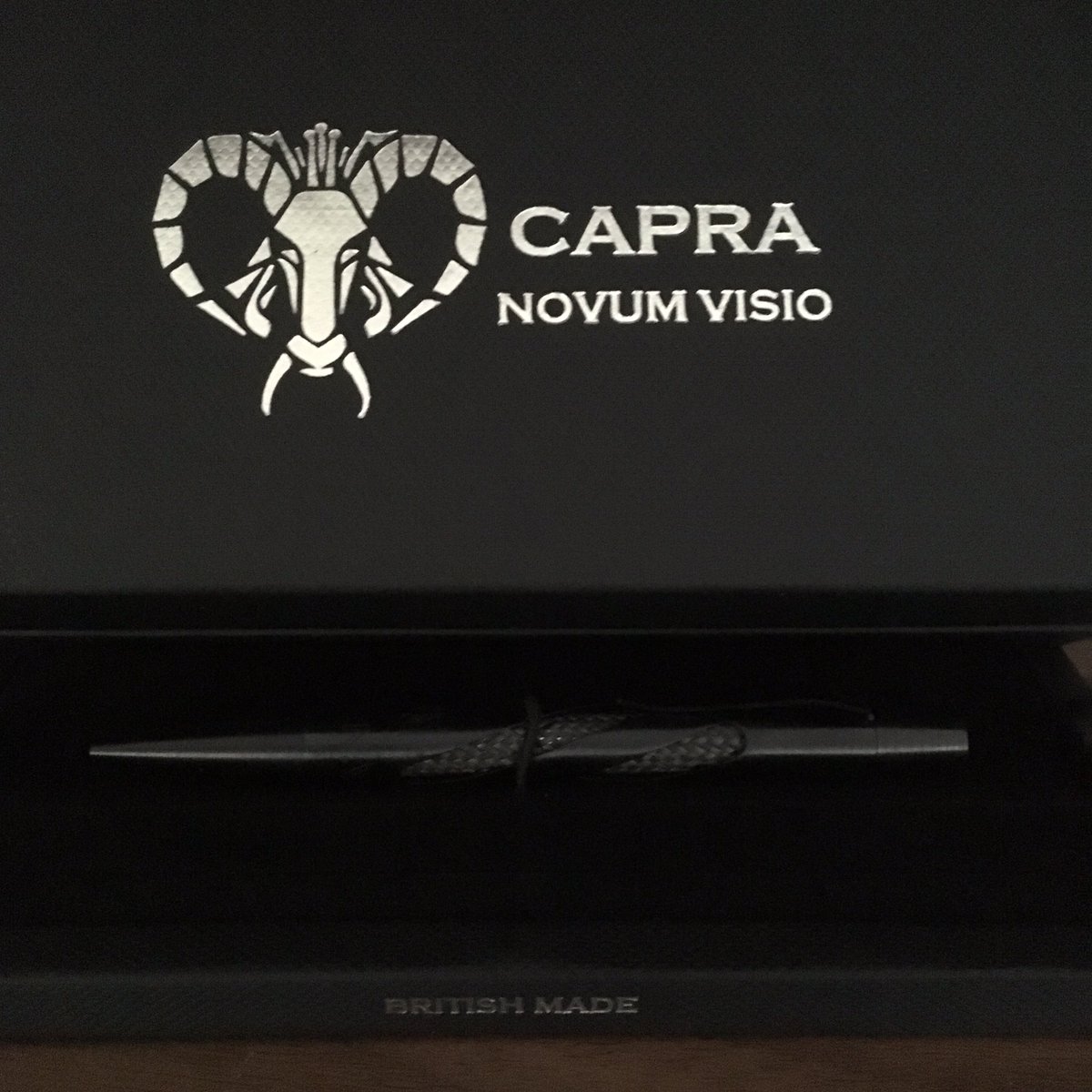 capra_nv's tweet photo. Luxurious Dark Shadow pen. British designer. British made #capranv https://t.co/zXl62s4K5y