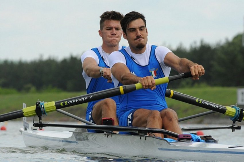 Agli #ERChamps di Racice, il 2 senza <a href="/lodo_matteo/">Matteo Lodo</a>-<a href="/PeppeVicino93/">Giuseppe Vicino</a> si laurea Campione d'Europa! 🥇👉goo.gl/Jgmt6b <a href="/canottaggio1888/">FederCanottaggio</a>