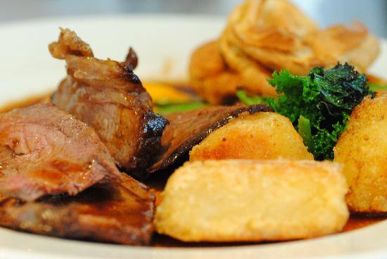 It's #Sunday and you know what it means! Join us for Sunday roast from 12 noon today! #YorkshireDales #Austwick