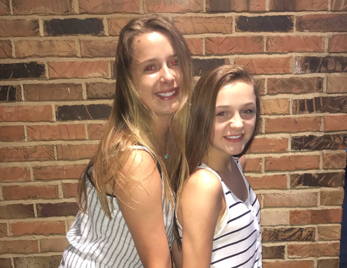 mary_ruzicka's tweet photo. happy 16th bday tay💘 thanks for putting up with me last year in gym!! have a great day, i love you so much❤️ @taynicolepowell https://t.co/lO743wGDU2
