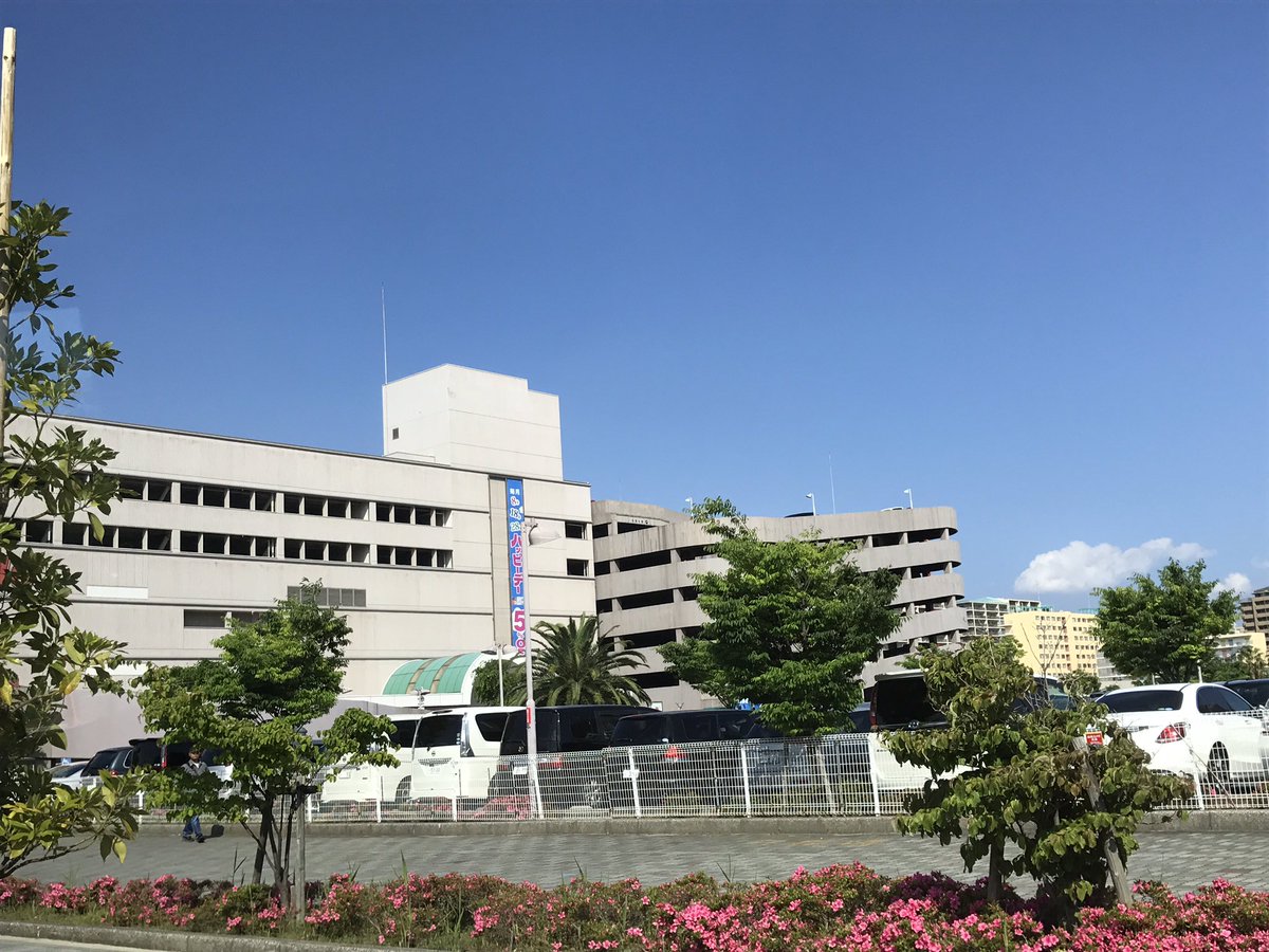イトーヨーカドー新浦安店にシン レラ城が建つ Togetter イトーヨーカドー新浦安店にシン レラ城が建つ Togetter
