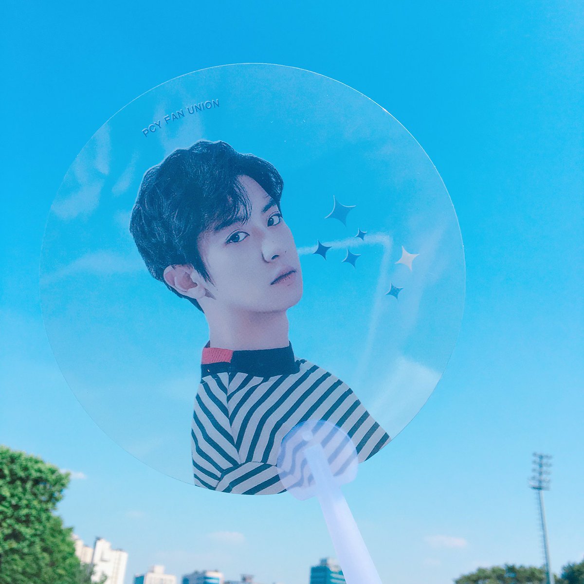 super_wll's tweet photo. 찬열 푸채가 엄청 이뻐요!!!많이 팬들이 받아서 진짜 대박이에요 💕💕@PCYFANUNION  
#CHANYEOL #찬열 https://t.co/FZ21K35i2a