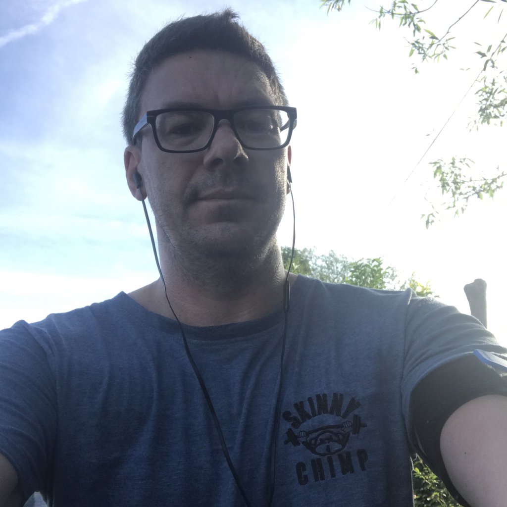 PeteG1973's tweet photo. @SkinnyChimp Sunday Run Day done. Now to get on with enjoying the day #RunningChimp https://t.co/sD8uSf7Rxi