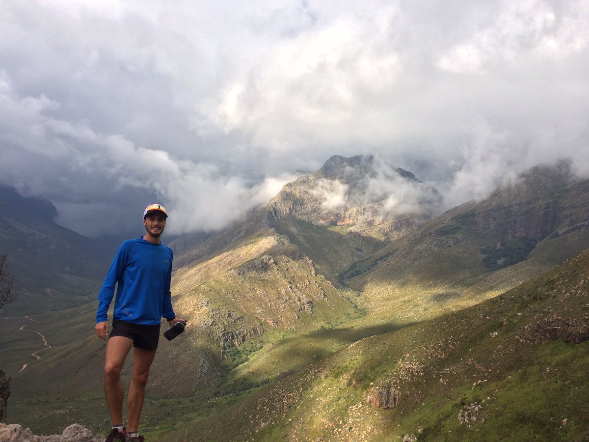 wahl_stefan's tweet photo. Slowely getting into more serious training again :D oh but i love the trails! #trailrunning #trail #runwithUD #UltimateDirection #jonkers https://t.co/fbYoBZzpoD