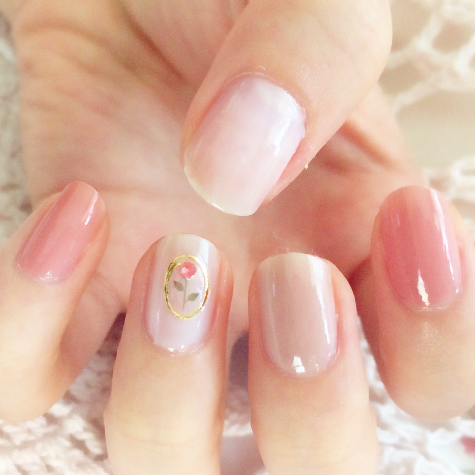 茉莉花 ワイヤーネイル 気がついたら2ヶ月振りでした 大学にもようやく慣れてきてネイルをする余裕も出てきました 6月からは週に1回投稿できるようにがんばります Ducato コンデンスミルク ストロベリームース チャイラテ T Co