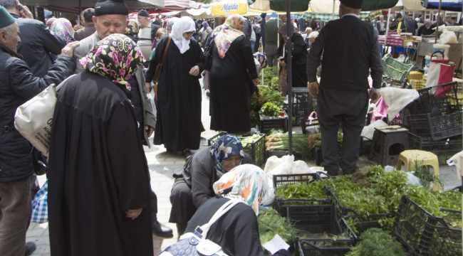 Bu pazarda her şey organik: Bursa’nın Orhaneli ilçesinde adı türkülere konu olan Beyce Pazarı, salı günleri çevre… dlvr.it/PG1mY4