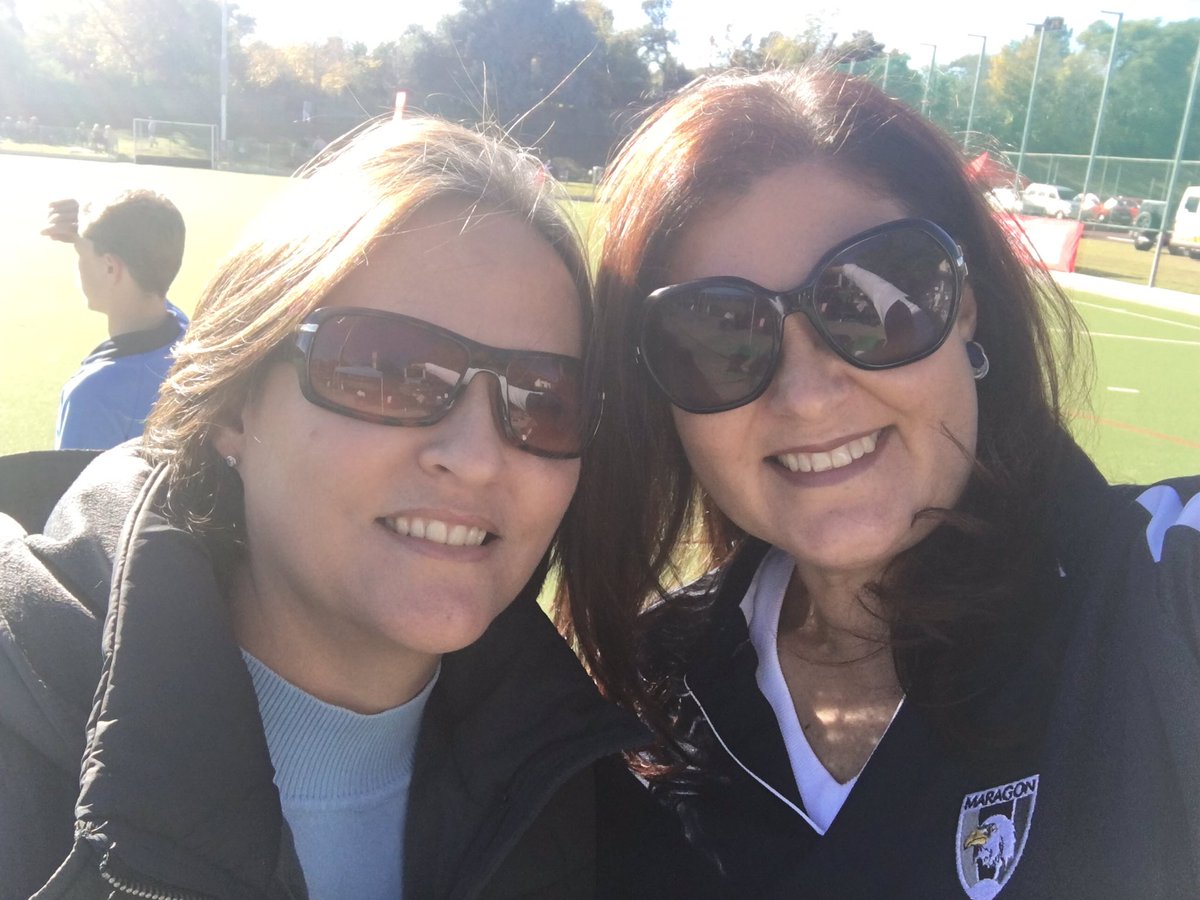 RachelleHewson's tweet photo. Mama supporters! #Spargirlshockeyfourways https://t.co/d4faDCxJ9r