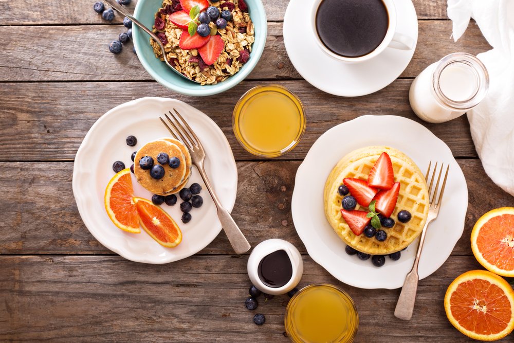 Menuterraneo_Es's tweet photo. El desayuno es la comida más importante del día. Debe ser equilibrado y completo #DesayunosDeDomingo #MenuterraneoApp #FelizDomingo https://t.co/nrUvIBOhj7