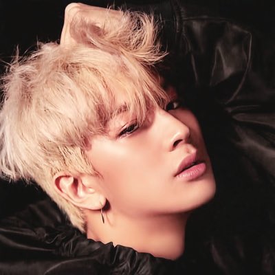 Ikon Big Kon15 Twitter