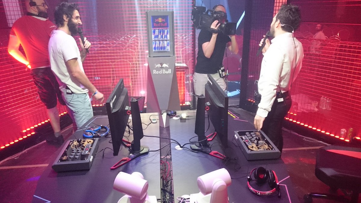 Shinkendo's tweet photo. #RedBullKumite répétitions. Vous allez kiffer ! https://t.co/lELftud0BM