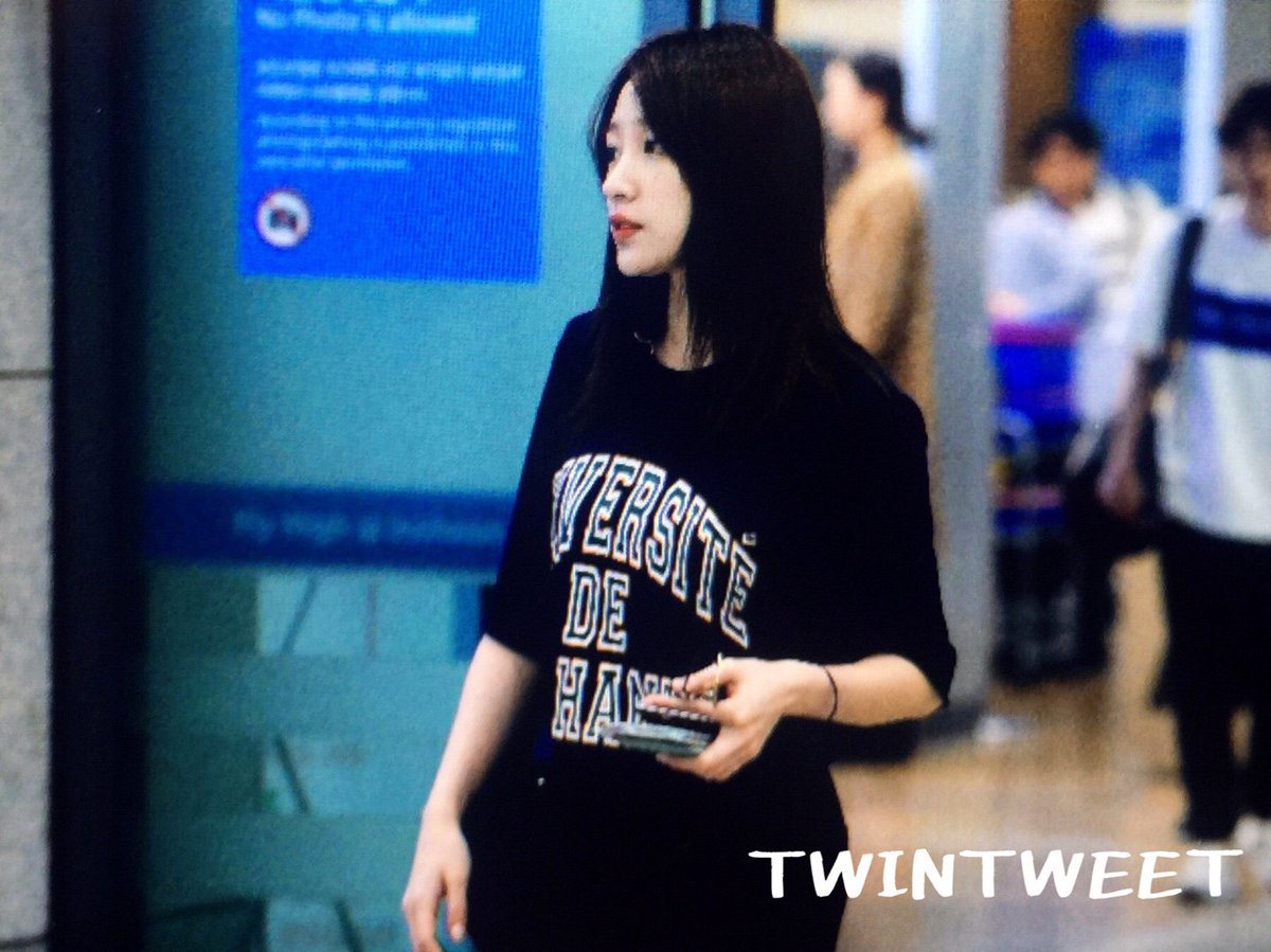 twintweet34's tweet photo. 170528 인천공항 입국 Preview
#EXID #하니 #Hani #혜린 #Hyelin https://t.co/2UUApEGowk