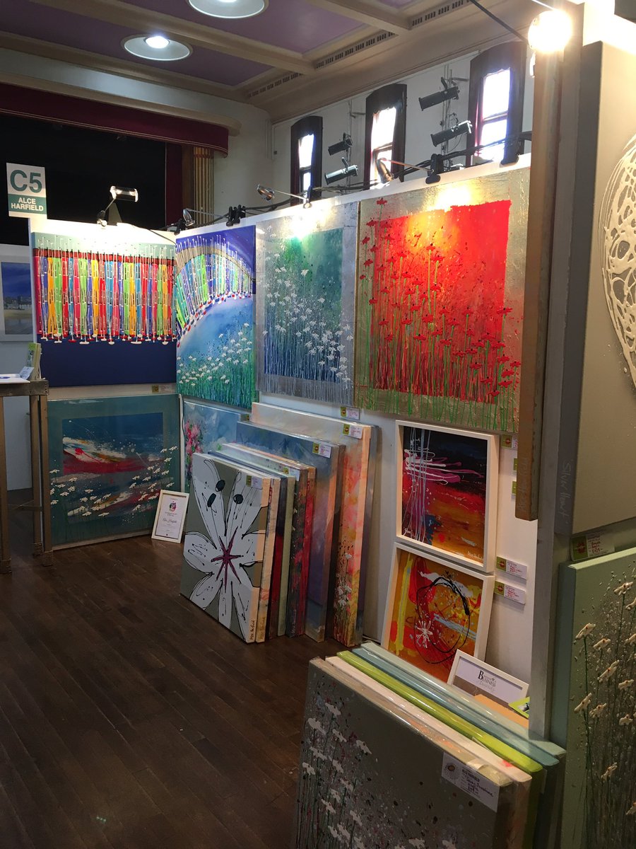 Last day of the wonderful gem that is <a href="/CornwallArtFair/">Cornwall Art Fair</a> <a href="/EvocativeCorn/">Evocative Cornwall</a> free entry!