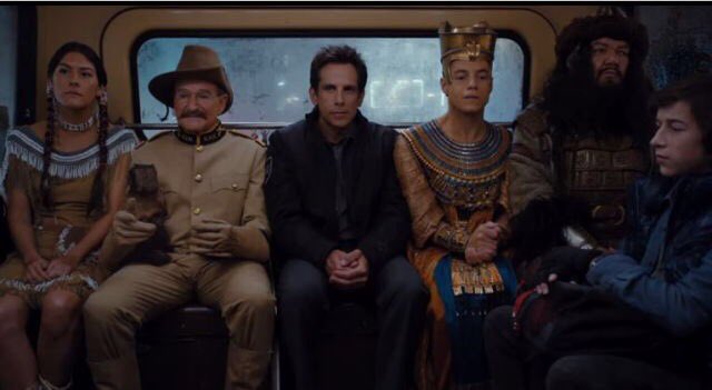 mxddleearth's tweet image. Going to comic con on public transport be like