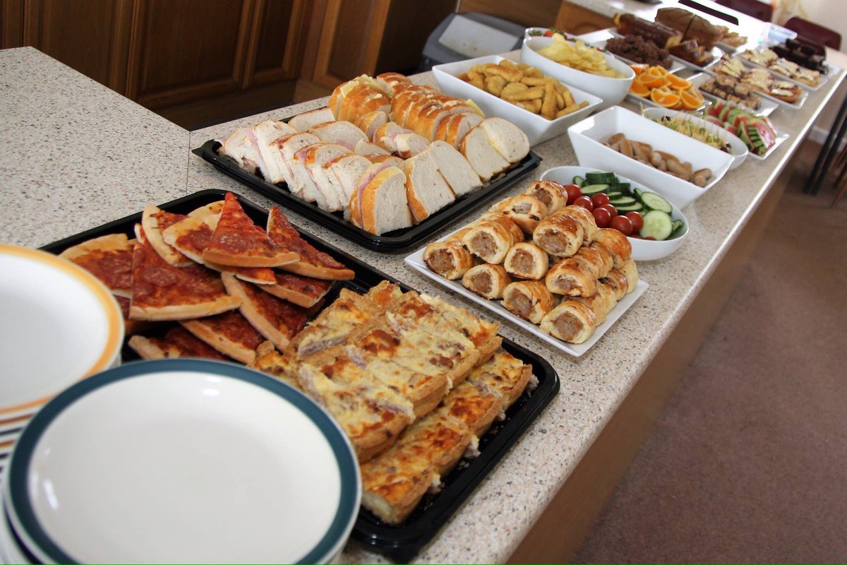 ianleeharvey's tweet image. @Roddas_Cream @CornwallCricket not sure if too early but yesterday's @Roche_CC 3rd team tea was awesome - ta Tracey! #RoddasAfternoonTeaCup