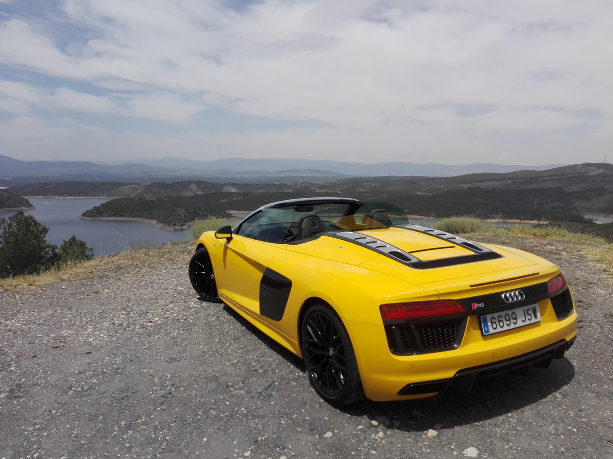 El compañero perfecto para una mañana soleada en un puerto de montaña. Verdad <a href="/nachoglezm/">Ignacio González</a> ;)