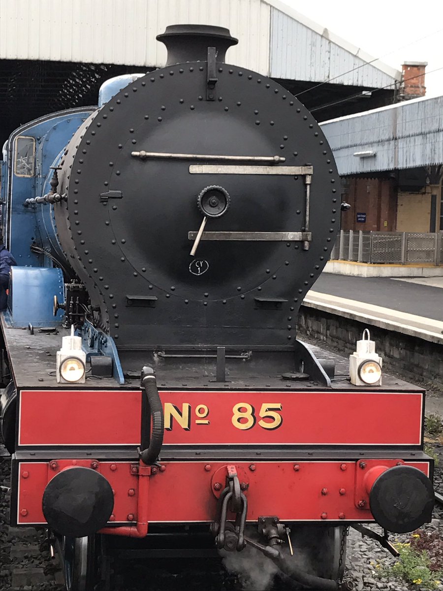 paulallenpr's tweet photo. Had a sneak look into the engine of the steam train #HowthSteamTrain @howthismagic @IrishRail think the lads are having duck for tea! https://t.co/how4Ur6Rnc
