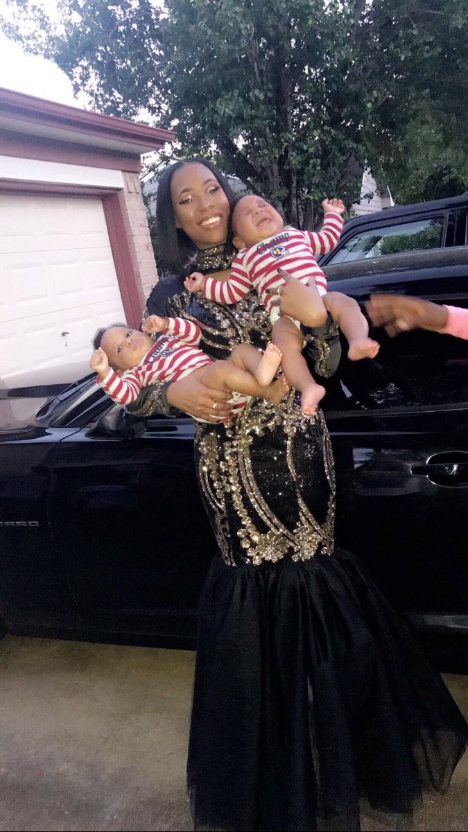 razamixtaaa's tweet photo. The day I read your results you busted out crying not knowing how you was gone raise a child in HS at 17.. YOU MADE IT WITH TWINS‼️👶🏽🎉👩🏽‍🎓🏆💕 https://t.co/AmOSliS3Ih