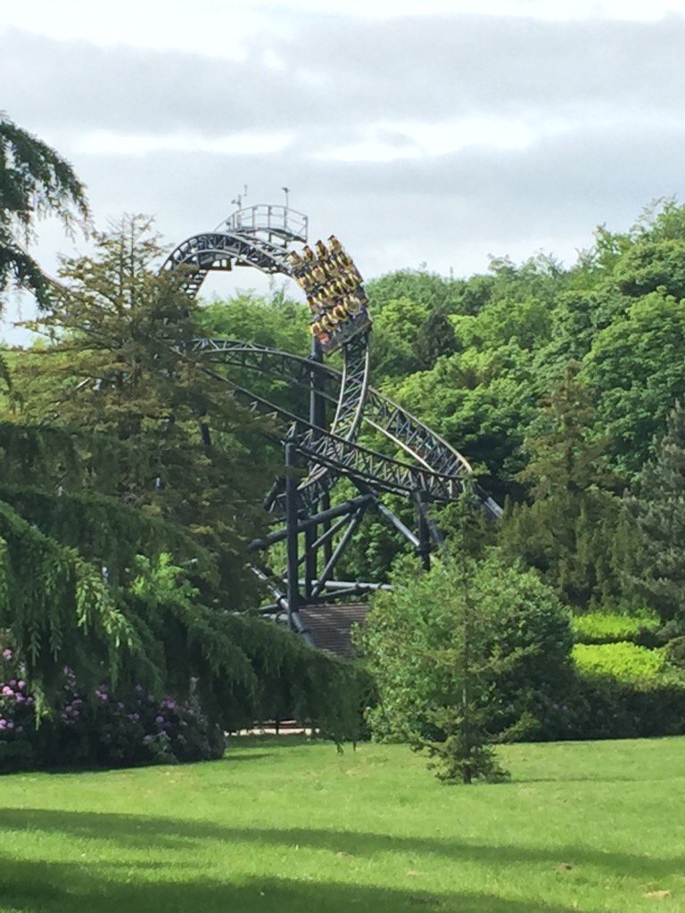 Sunshine and rollercoasters! Great day <a href="/altontowers/">Alton Towers Resort</a>