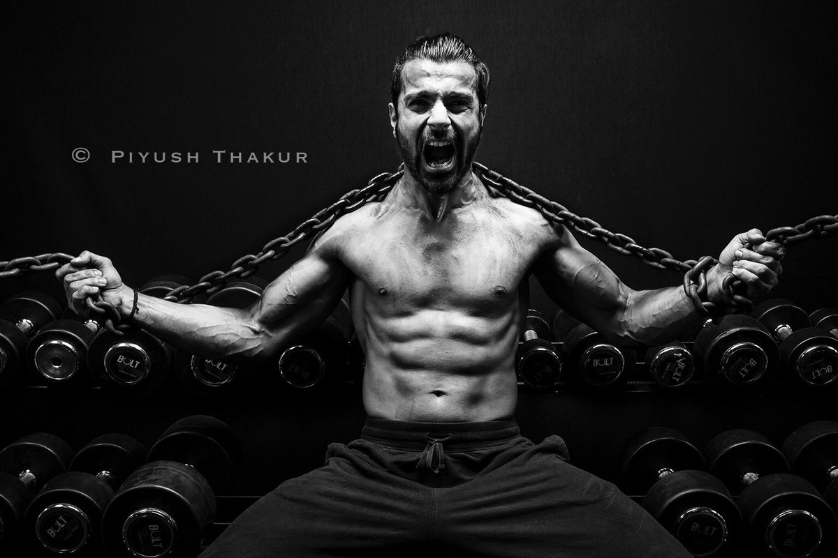 piyush_thakur15's tweet photo. #portrait #gymseries @AshmitPatel @Ashram_Coll #ashmitpatel #ashmit #ashfit #fashionphotographer #piyushthakurphotography https://t.co/UpiEuesgzE