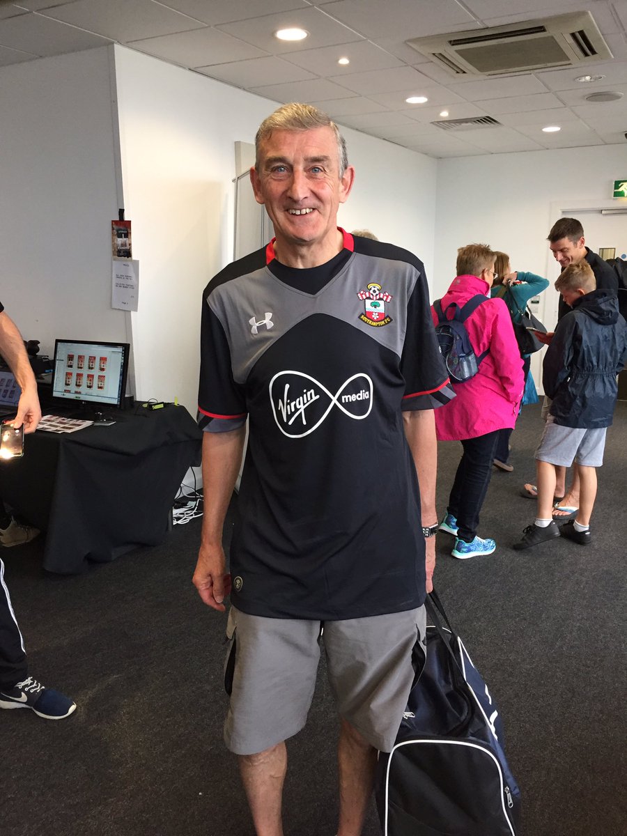 FootballAid's tweet photo. 👏🏻A very special mention to #BobThorpe playing his 70th #FootballAid game today. Fantastic supporter, great player &amp; a true gentleman 🙌🏻 https://t.co/QxsfCzrYj1