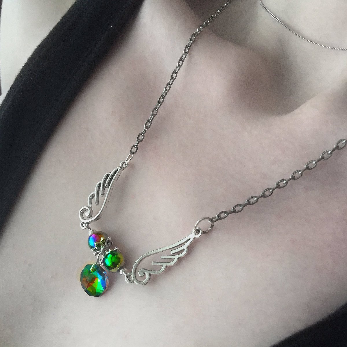 Queen_Bespokes's tweet photo. #rainbow #topaz #chain #charm #neckaces, with #silver charms #oil #beads and bead #hoods #jewellery #etsymntt #crystal #fashion @etsypro https://t.co/FqgvYsYduy