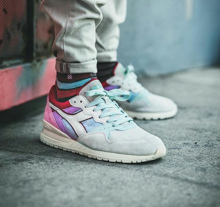 diadora five almonds