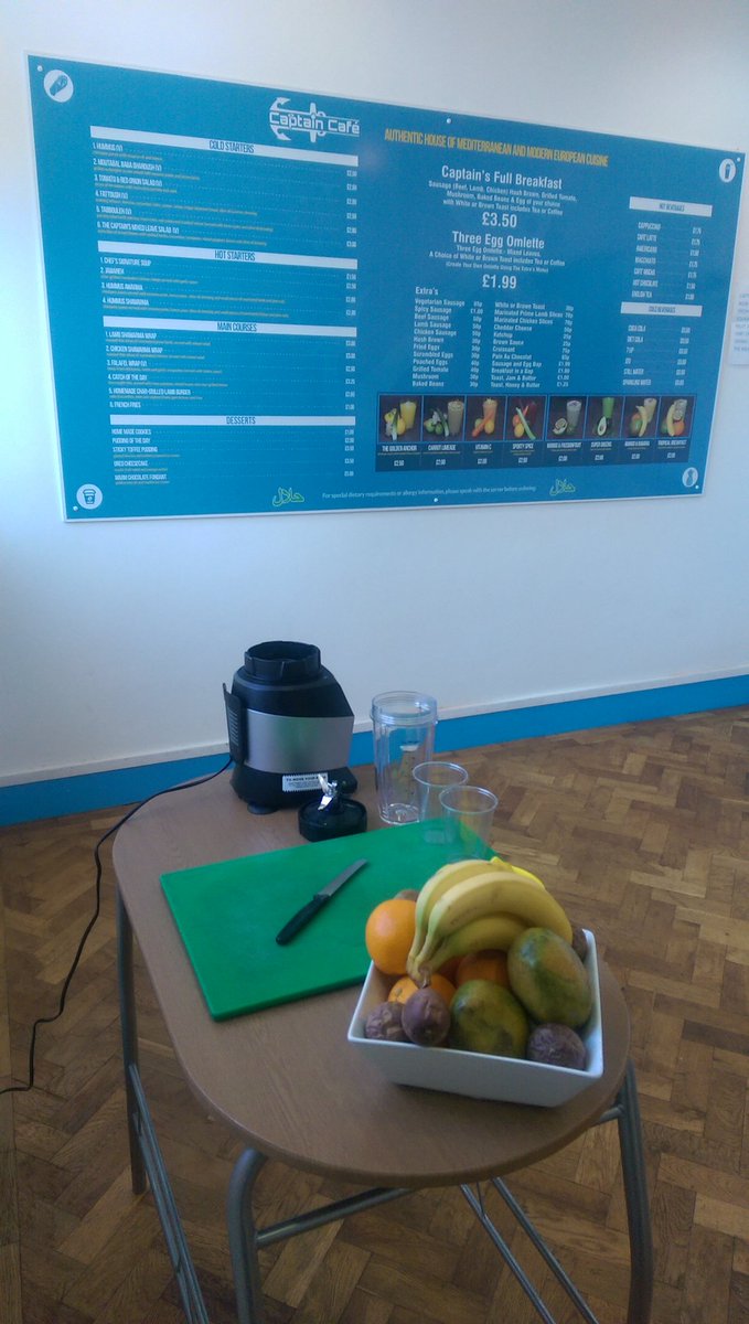 CaptaincafeS's tweet photo. This week captain cafe invited redall hill primary school for a smoothie demonstration, this smoothie has 4 out of your 5 a day, pretty cool https://t.co/IDNniXTJDt