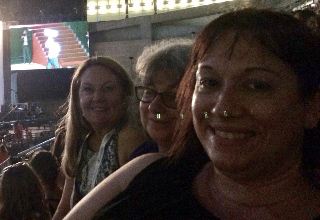 DebraAn33158660's tweet photo. #icn2017 @DebraAn33158660 @DrVictoriaKain @MenziesHealth International Nursing Conference improving global healthcare https://t.co/UxzMxlzYgv