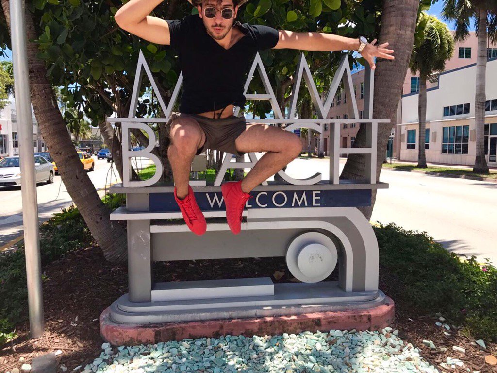 YUMANOFFICIAL's tweet photo. Welcome Miami Beach...🥂🏝 https://t.co/Kbb8BnlSaj