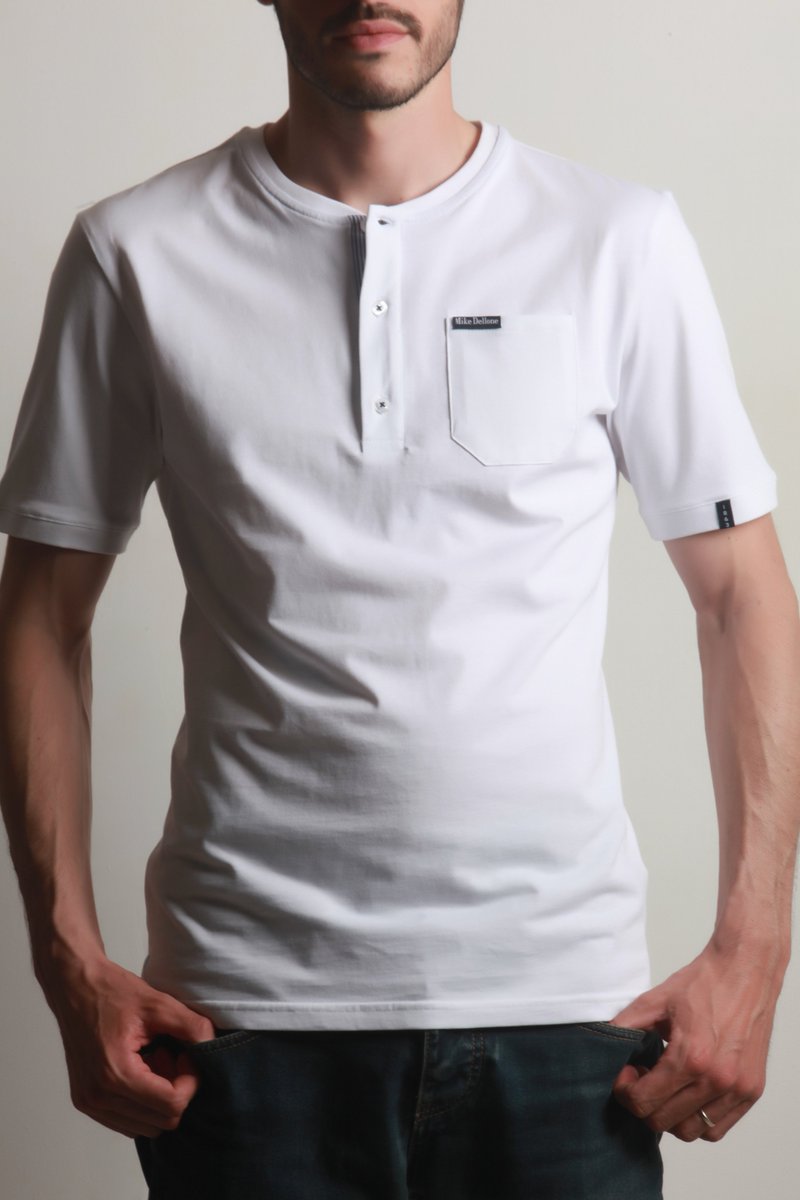 DelloneMike's tweet photo. LE HENLEY MIKE DELLONE
Disponible à partir de lundi sur la place de marché : CARNET DE MODE
https://t.co/iwyeZonWW0
#menswear #menstyle https://t.co/x33Dn9pkHN