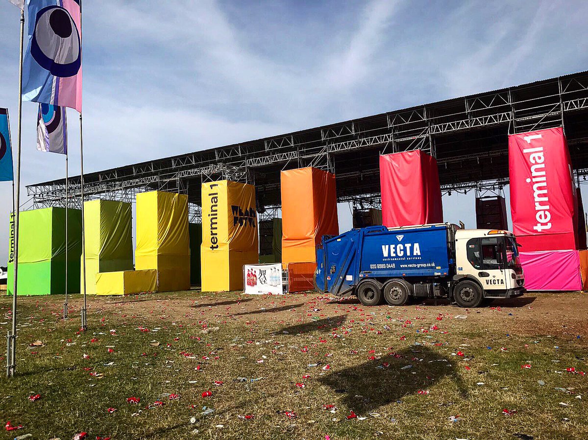 LondonSkipHire's tweet image. 2nd clearance at @wearefstvl completed ✅ 

Enjoy Day 2 ☀️🎵🕺🏽 

#FSTVL #Vecta #Waste #Recycling #London #Essex