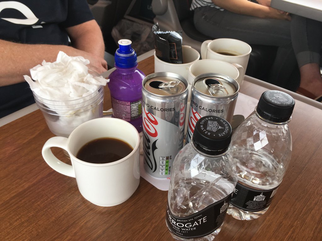 schuwi07's tweet photo. @virgin_trainsEC booked 1st class Pet - London with friends. (11.04) Table full of cups/ rubbish. No service. Poor:( https://t.co/Gpram5mwkk