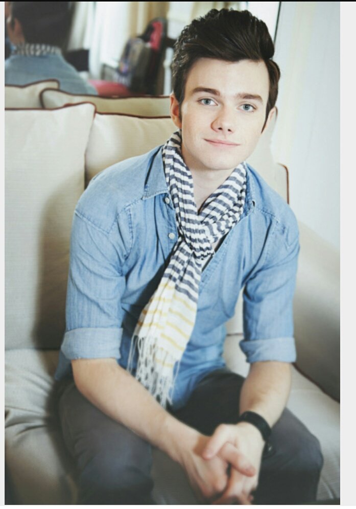 Happy birthday to Chris Colfer 
I love you so much       