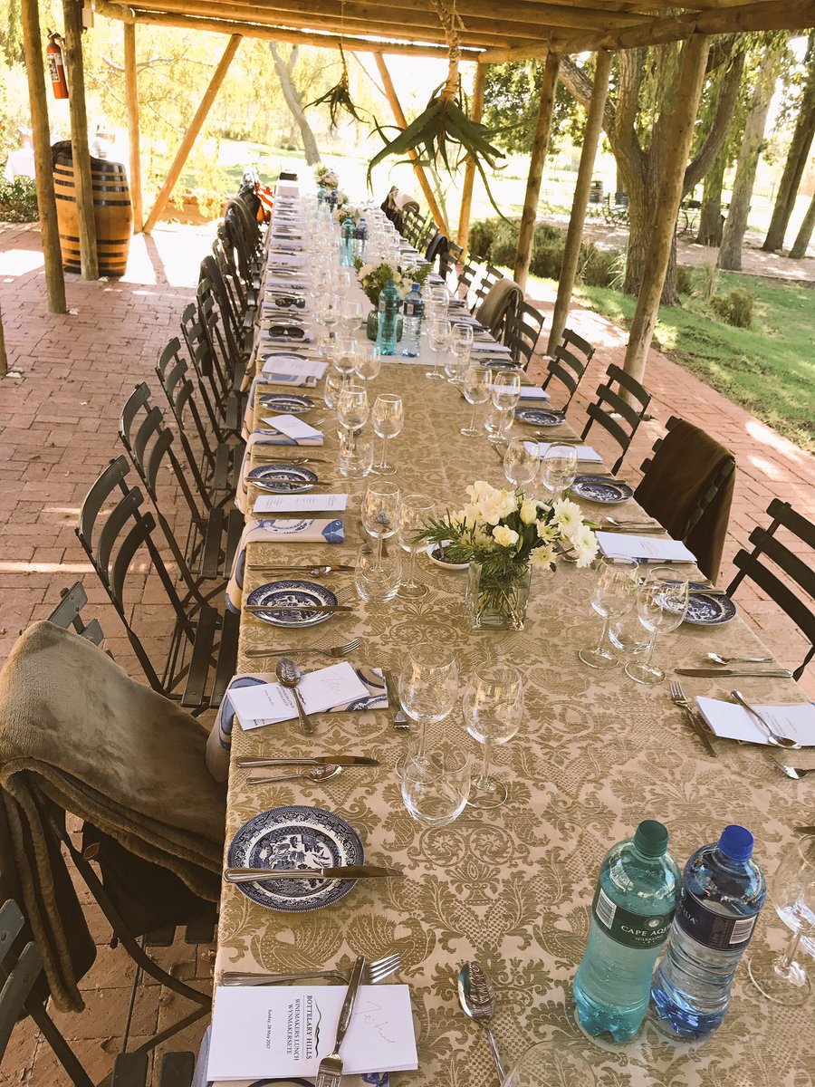 lusciousCT's tweet photo. A perfect day for it: alfresco lunch @HartenbergWine with George Jardine in the kitchen! Plus some fine, fine wine 🍷 https://t.co/QSCTtYsUnJ