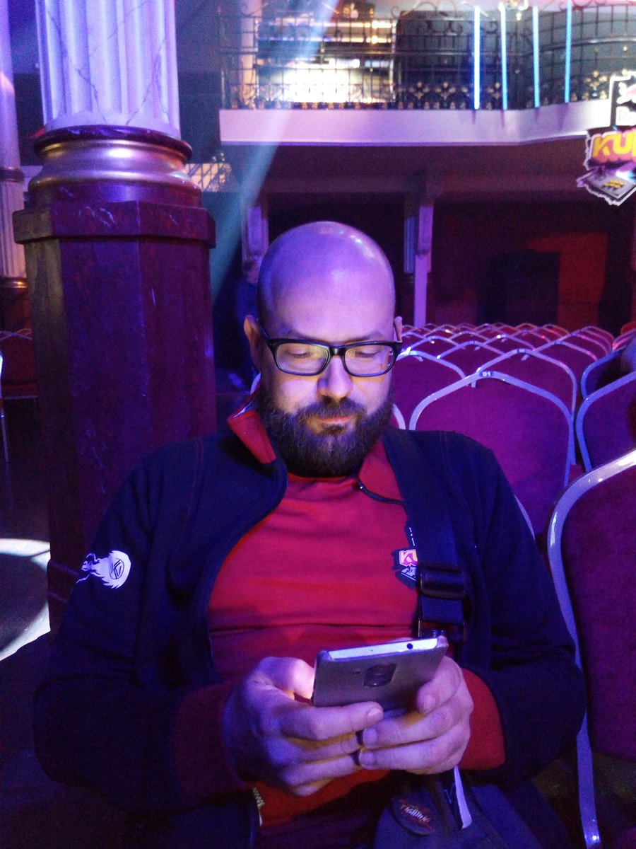 GameLineFR's tweet photo. On se prépare pour le grand #RedBullKumite à tout à l'heure les amis !!! https://t.co/wwAmvSApgi