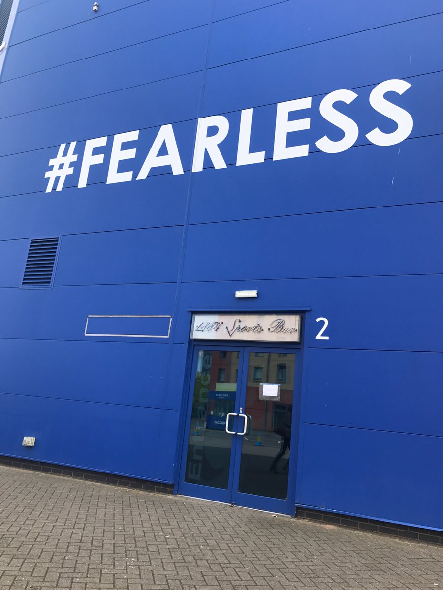 allyxfalla's tweet photo. We've arrived 😍💙 #Fearless #leicestercity #Leicester #cheerleaders @LCFCFamily @LCFC @LNDCheerleaders https://t.co/qGDuX7qvzm