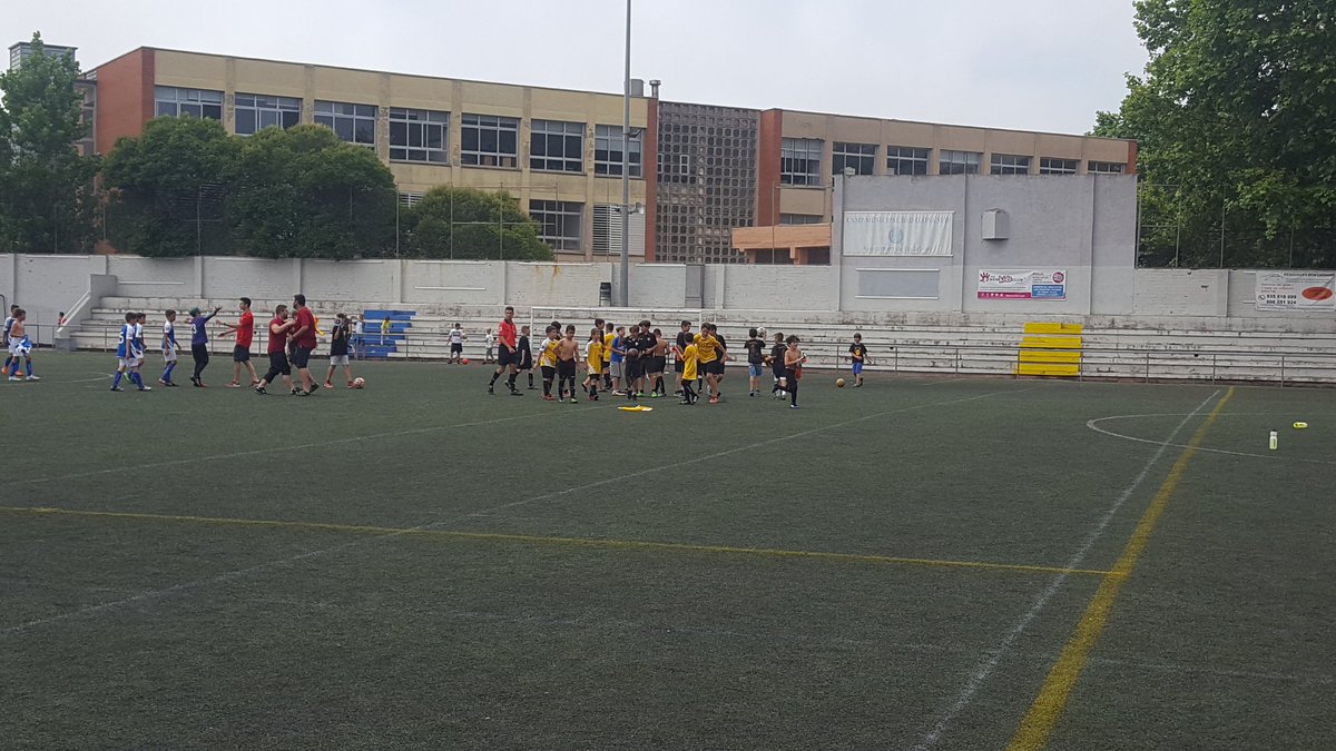 El Benjamín B de <a href="/DanieGonzalez21/">Daniè Gonzalez</a> se proclama campeón de Liga y consigue el ascenso. Felicidades a jugadores y padres!!!! #vamosytfa